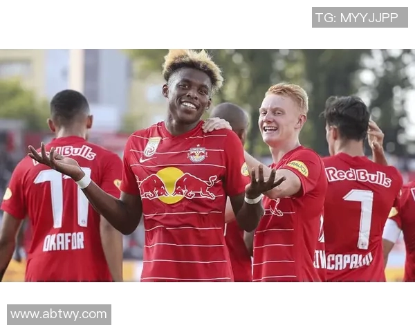 五大联赛巨星崛起背后的故事：从青训到巅峰之路的成长历程